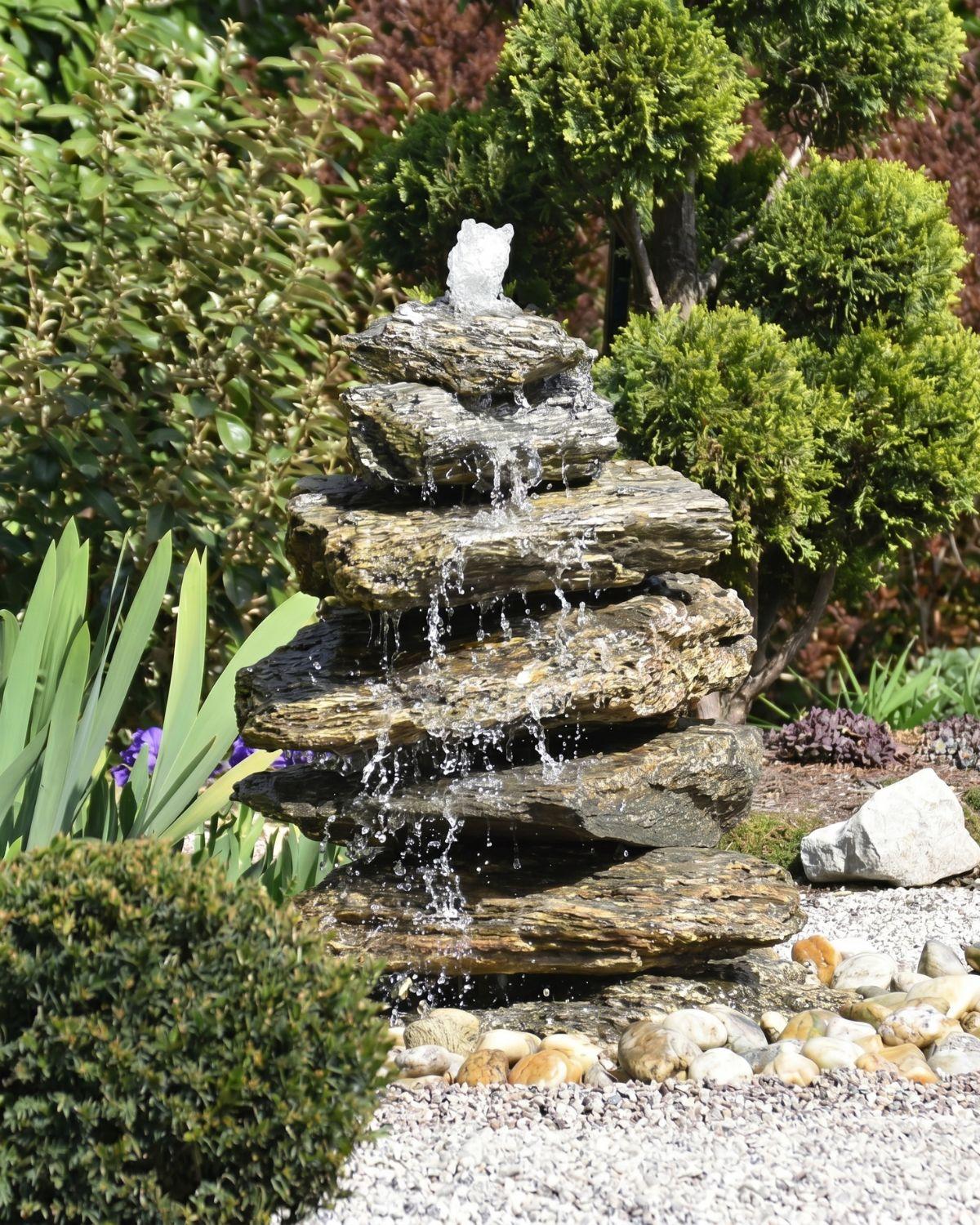 Cascade de jardin en gneiss Woodstone